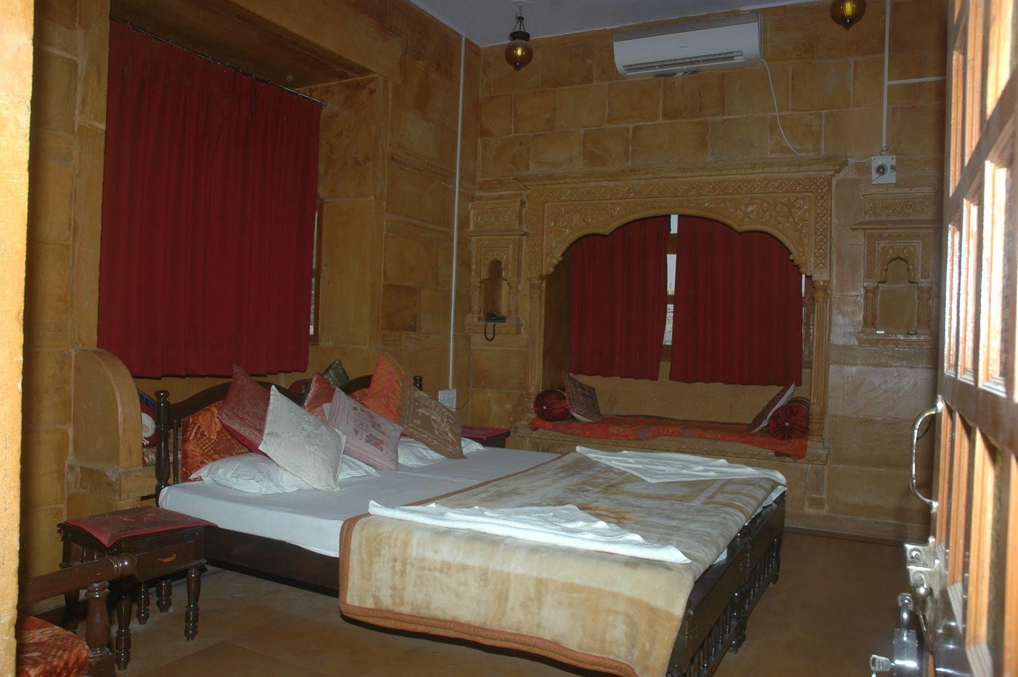 Hotel Gorakh Haveli Dzsaiszalmer Kültér fotó